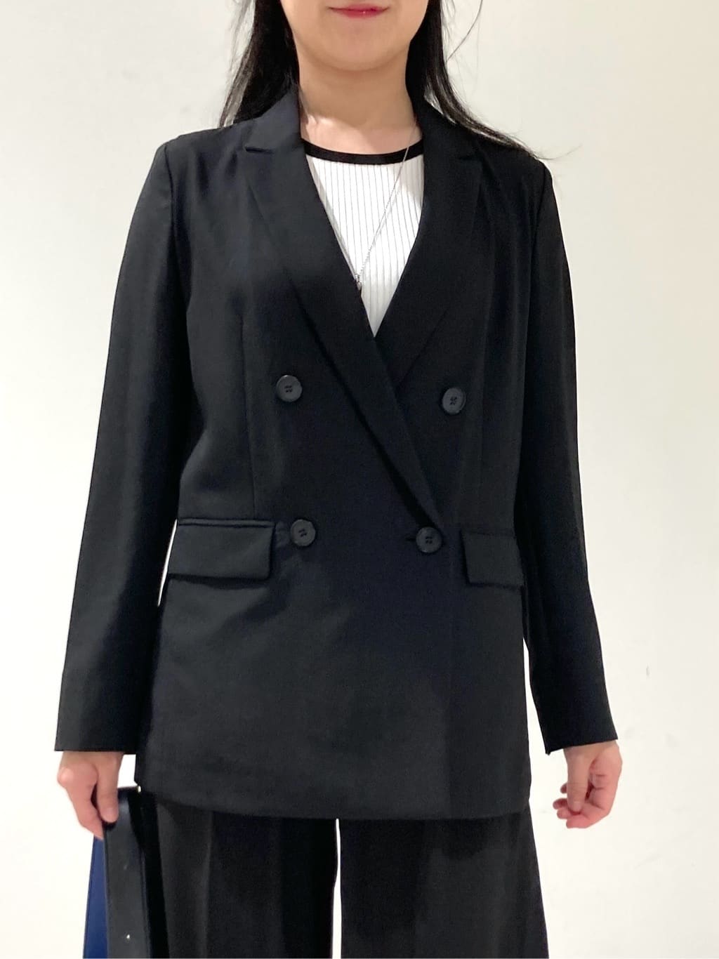 momokoさんの「INDIVI｜【軽く羽織れる！】ダブルジャケット」を使ったコーディネート