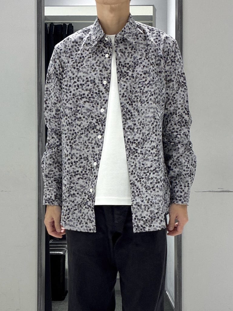 わいずみさんの「TAKEO KIKUCHI｜ストライプ小花 長袖シャツ」を使ったコーディネート