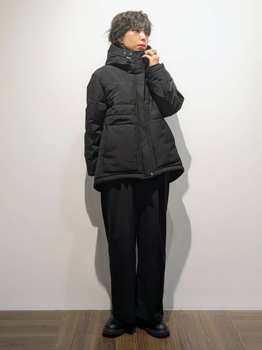 4410さんの「THE SHOP TK｜【すっきり見えシルエット】上品ふわもこ中綿ブルゾン」を使ったコーディネート