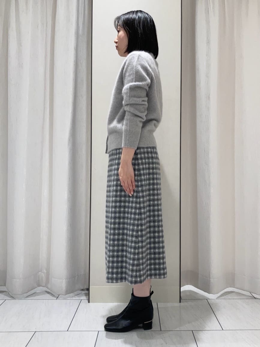 わたなべさんの「UNTITLED｜【ふわふわニット/オンオフ使える】フォックスカシミヤ衿付きカーディガン」を使ったコーディネート