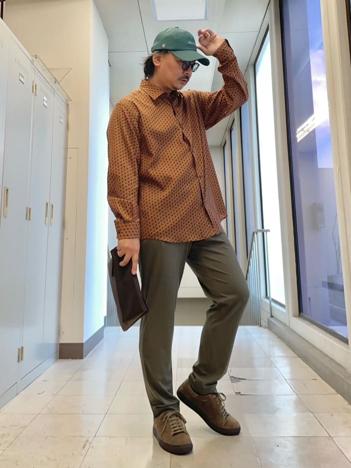 MAKOTO AIさんの「TAKEO KIKUCHI｜ボーラーハット柄 長袖シャツ」を使ったコーディネート
