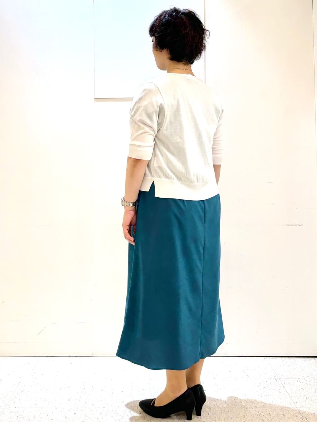 ヤスコさんの「Reflect｜カットワークレーススリーブワンピース」を使ったコーディネート
