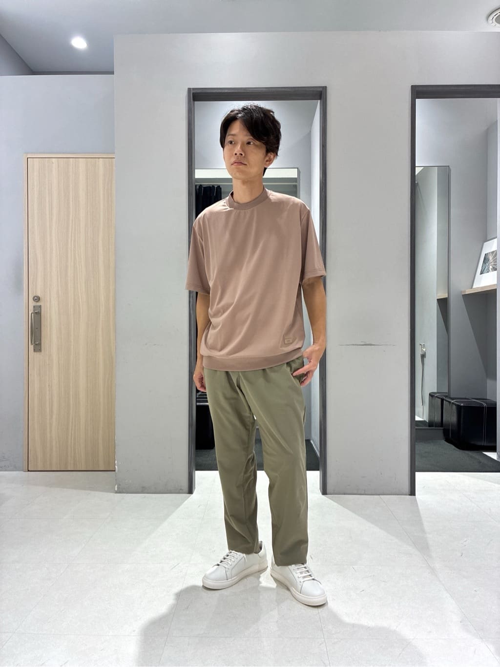 わいずみさんの「TAKEO KIKUCHI｜【COOL CITY WEAR】テーラードTシャツ /接触冷感」を使ったコーディネート
