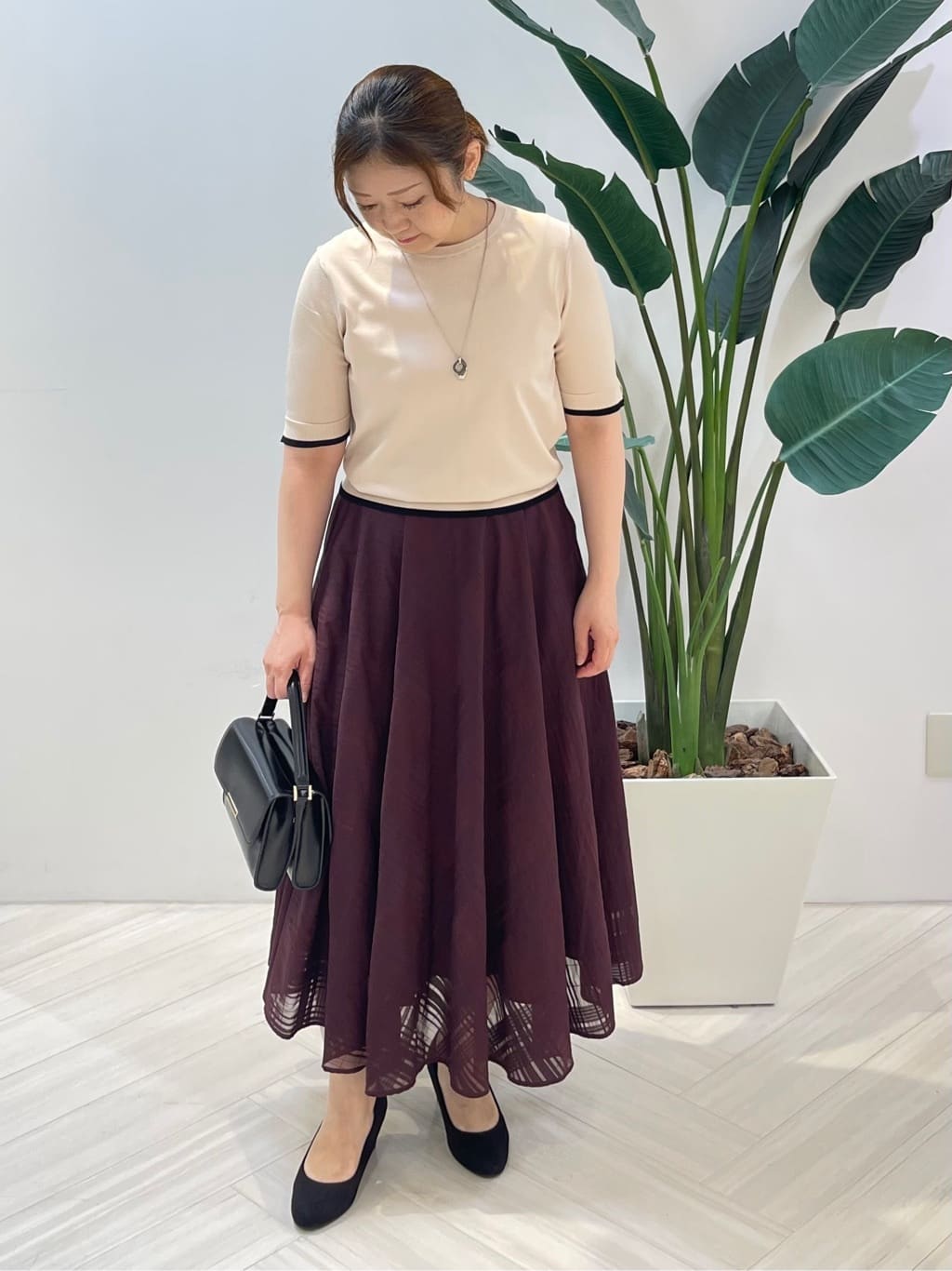 Tomoさんの「UNTITLED｜【アンサンブル可/薄手/洗える】5分袖クルーニット」を使ったコーディネート