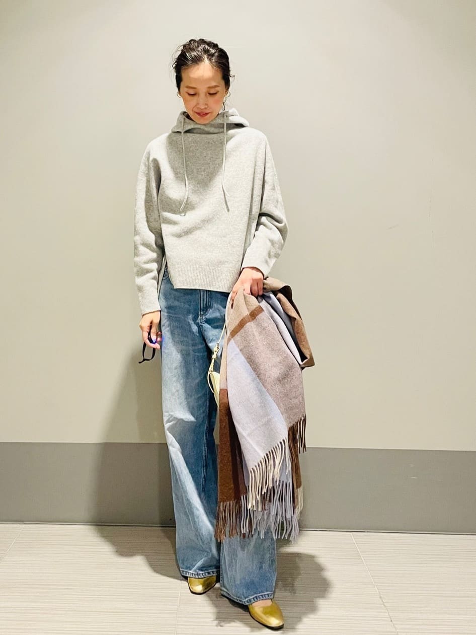 Annさんの「DRESSTERIOR｜カシミヤブレンドフードニット」を使ったコーディネート