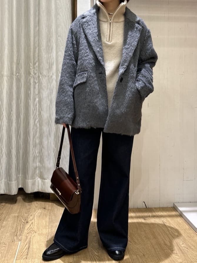 ga_riさんの「THE SHOP TK｜纏うだけで大人上品 シャギーチェスターハーフコート」を使ったコーディネート