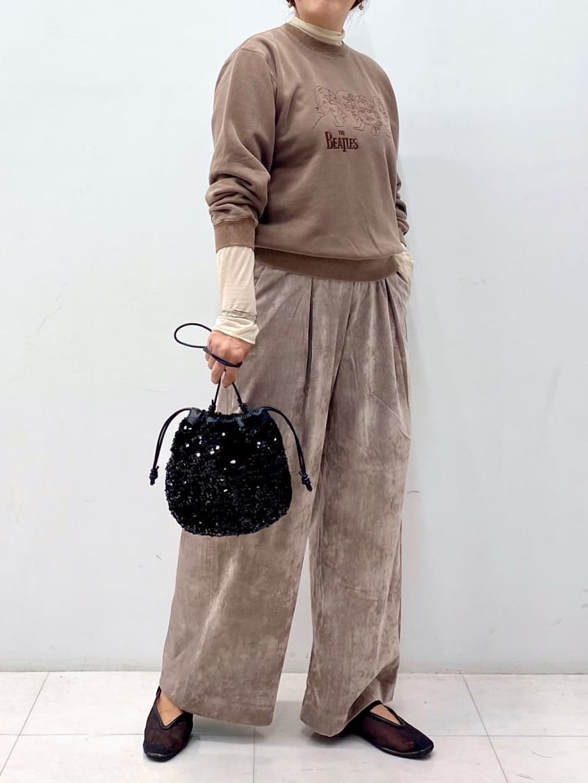 Sawaguchiさんの「DRESSTERIOR｜ソフト別珍イージーパンツ」を使ったコーディネート
