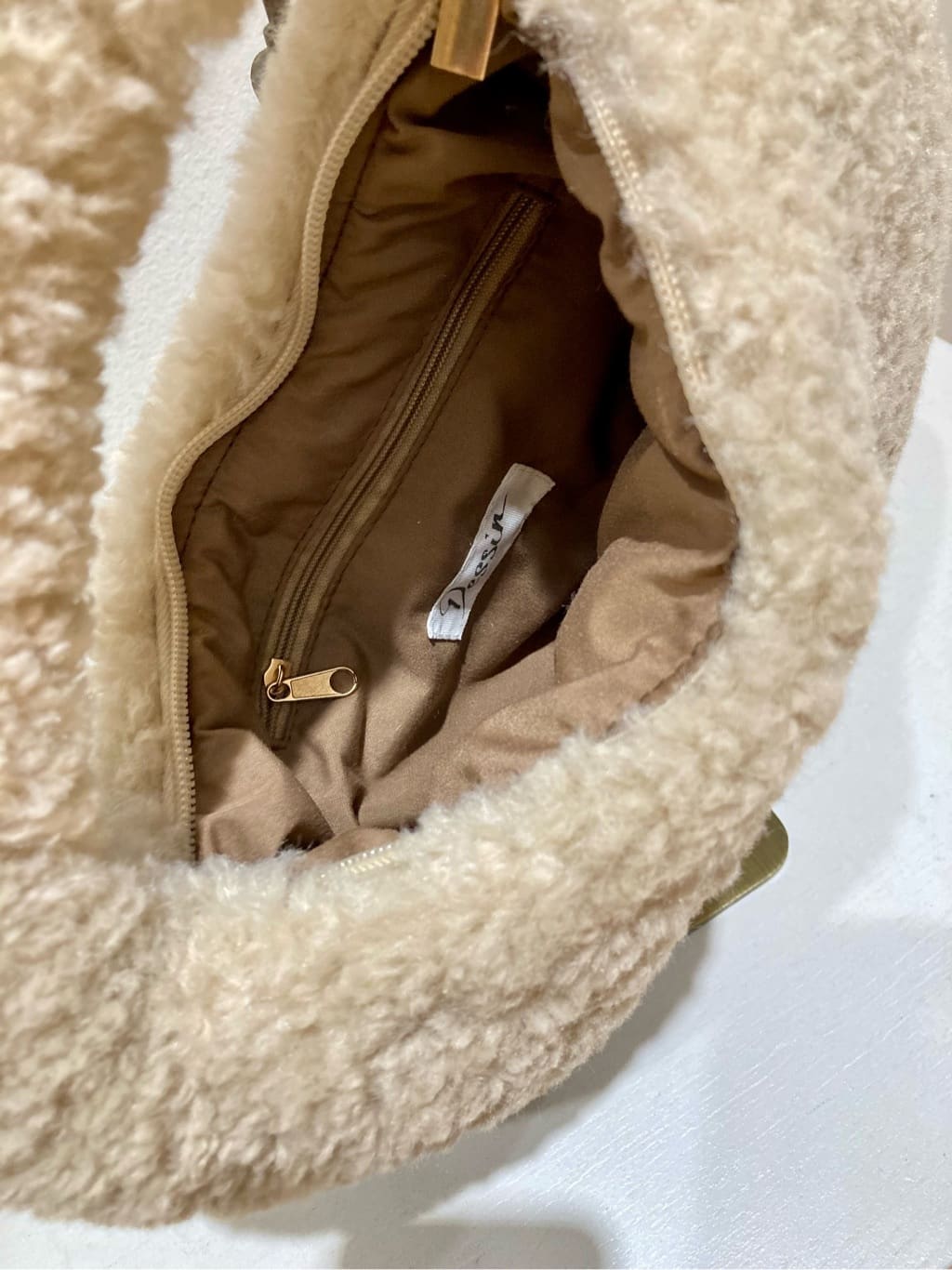 YAMAさんの「Dessin｜【2WAY・軽量】ボアBAG」を使ったコーディネート