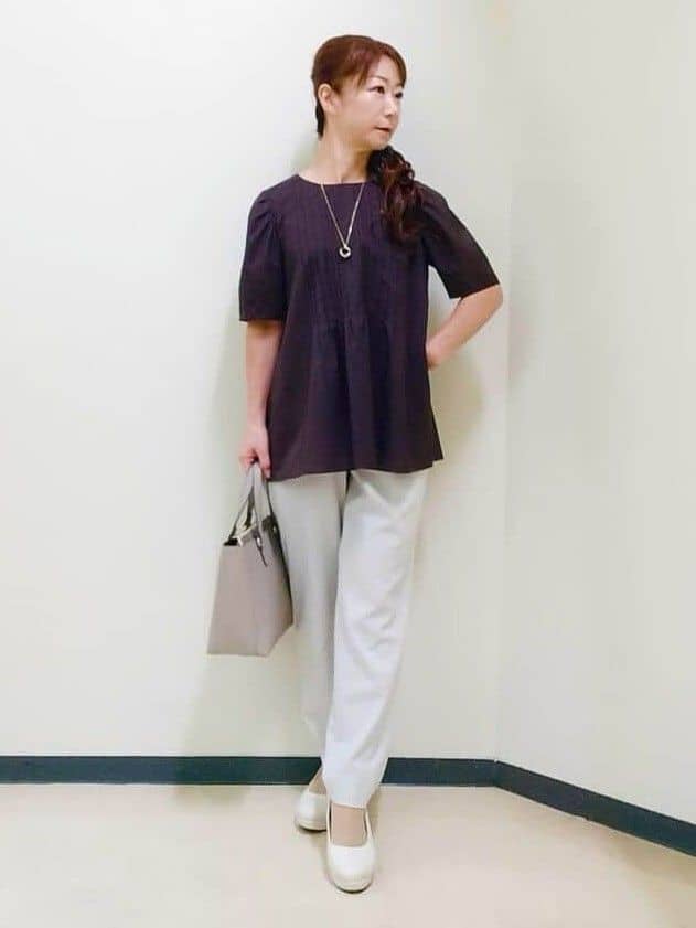 花さんの「Reflect｜【すっきり見え！長め丈】ピンタックデザインチュニックブラウス」を使ったコーディネート