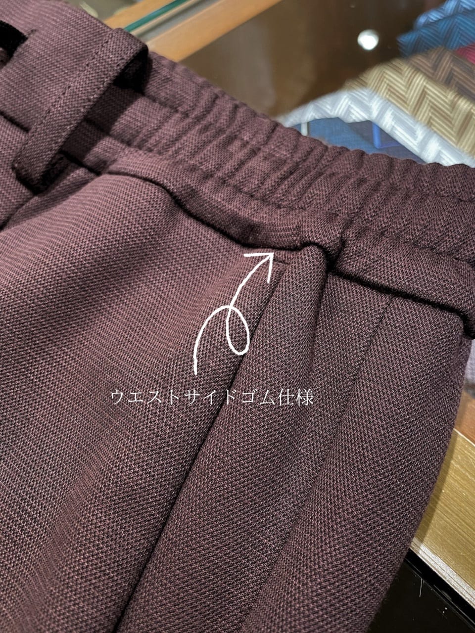 小南大和さんの「TAKEO KIKUCHI｜【JUST ONE LAYER】ダウンファブリック ポンチ スリムタック イージーパンツ」を使ったコーディネート