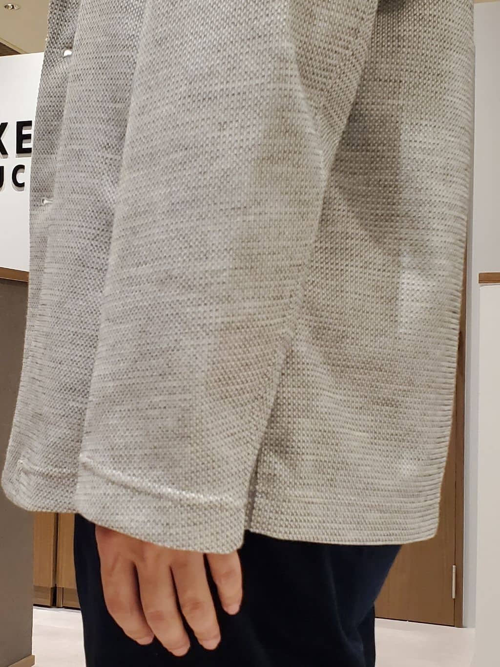 ishidaさんの「TAKEO KIKUCHI｜【尾州織】ショールカラー カーディガン」を使ったコーディネート