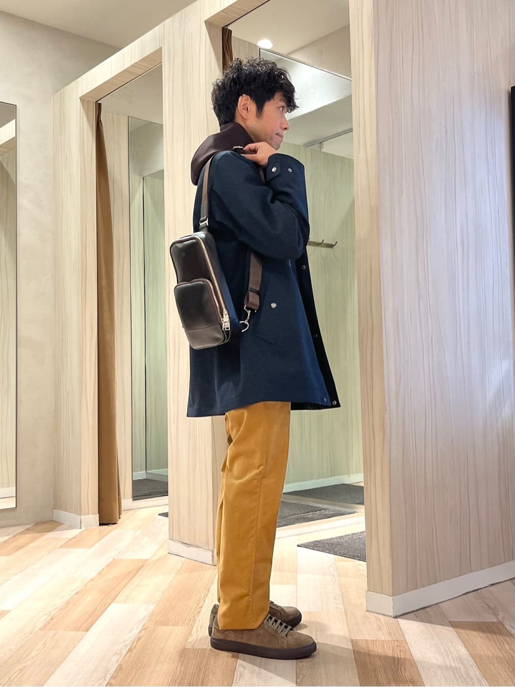 URAさんの「TAKEO KIKUCHI｜【3WAY】ドビー ダウンライナー付ブルゾン」を使ったコーディネート