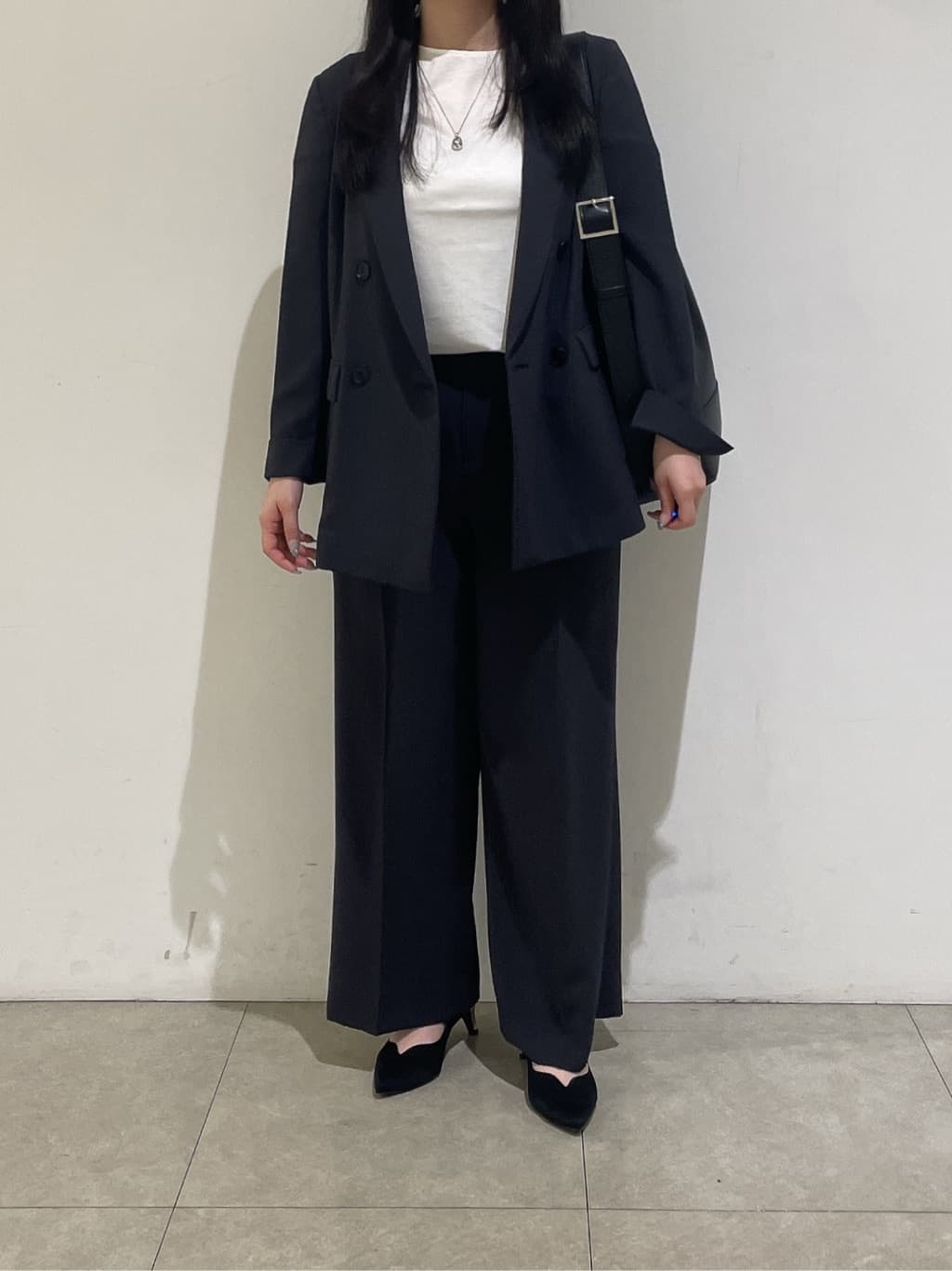 emikaさんの「INDIVI｜【軽く羽織れる！】ダブルジャケット」を使ったコーディネート