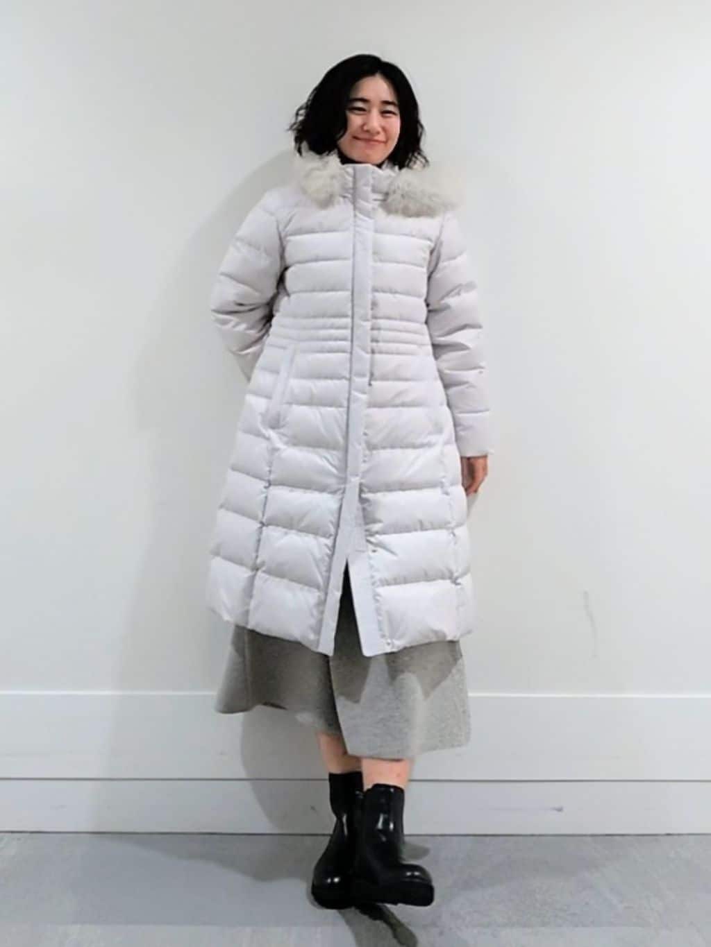 ミズタさんの「UNTITLED｜【はっ水機能/フード取り外し可/防寒】ロングダウンコート」を使ったコーディネート