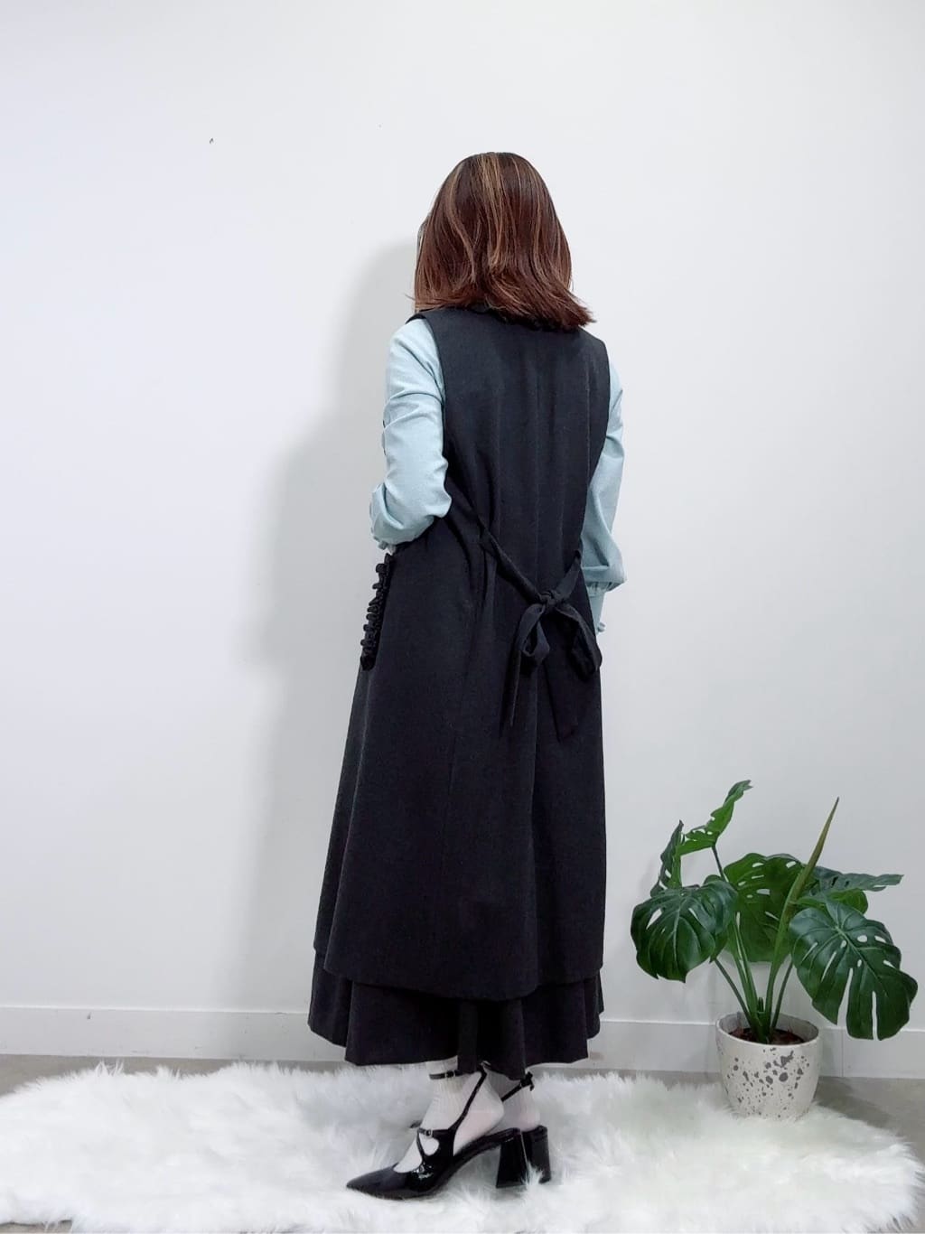 Suma Una本部スタッフさんの「SunaUna｜【COLLECTION LINE】フリルスリーブレスジレ」を使ったコーディネート