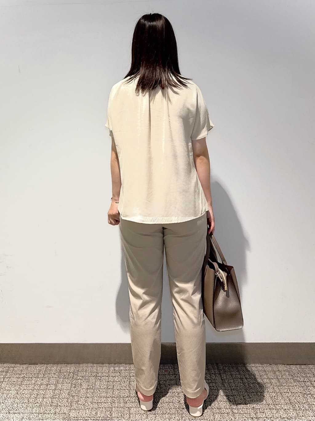 みーさんの「grove｜【冷感】サマーハイパーストレッチテーパードパンツ」を使ったコーディネート