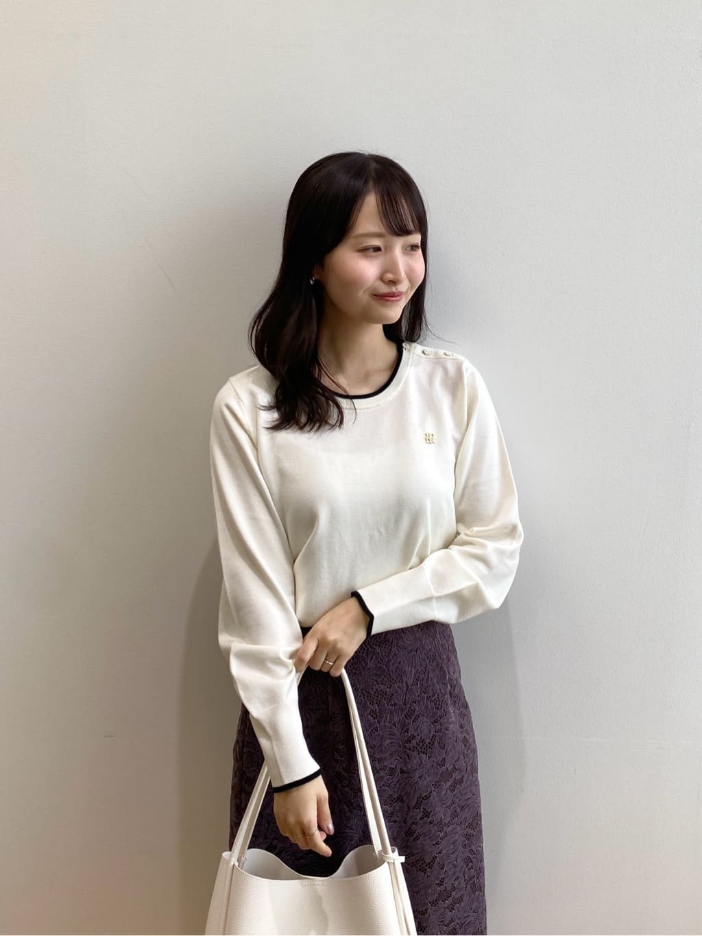 みさかさんの「index｜モールレースタイトスカート【洗濯機OK】」を使ったコーディネート