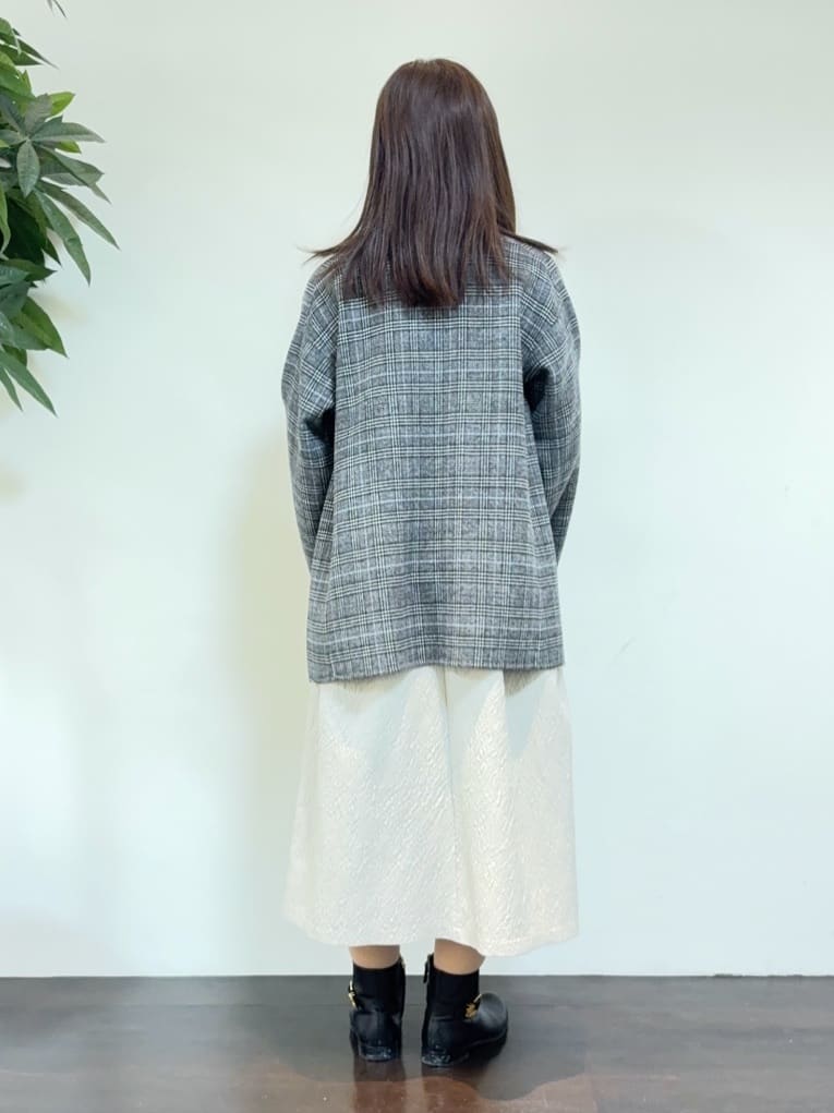 CHISATOさんの「UNTITLED｜【大人フェミニン/トレンド】ニット&times;ジャカード ドッキングワンピース」を使ったコーディネート