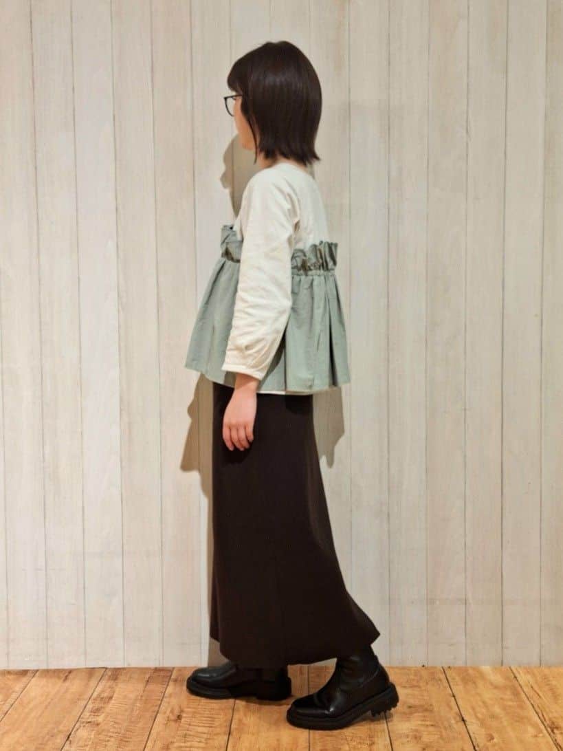 aochanさんの「SHOO･LA･RUE｜【洗濯機可/S-LL】1枚で華やか フリルドッキングトップス」を使ったコーディネート