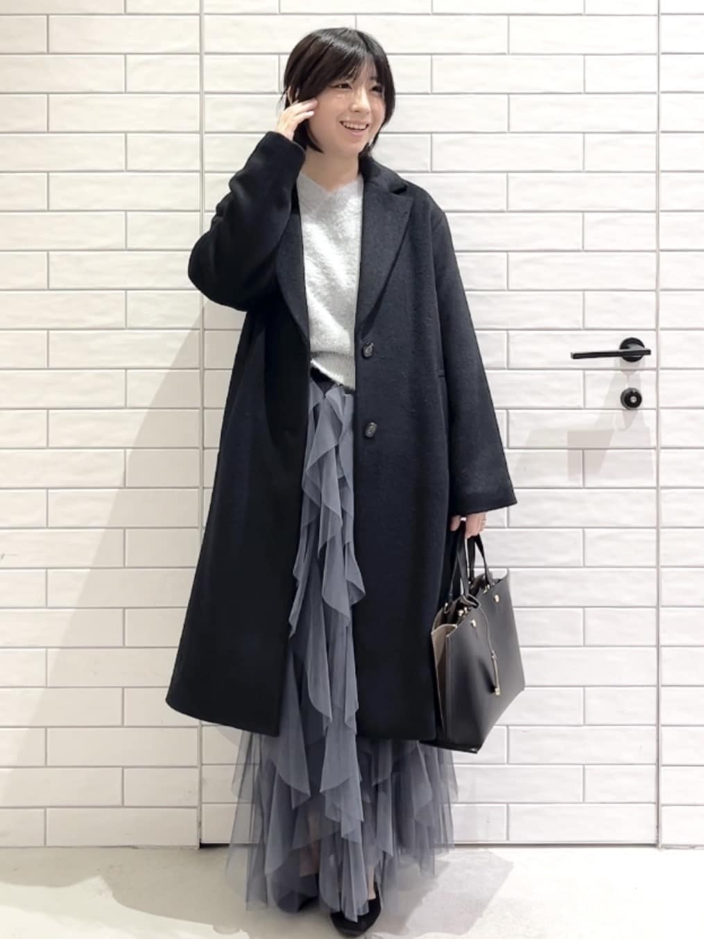 しおりさんの「OPAQUE.CLIP｜カシミヤブレンドウールチェスターコート」を使ったコーディネート