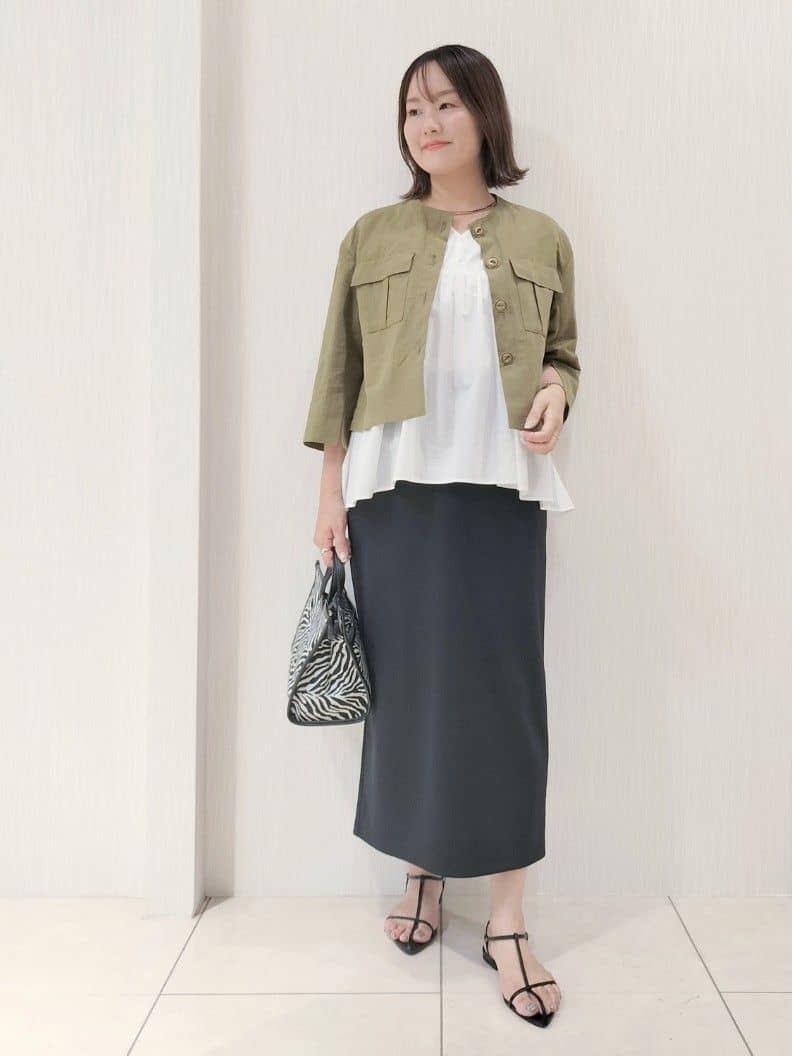 naokoさんの「UNTITLED｜【後ろウエストゴム/ストレッチ性/オンオフ】ジャージナロースカート」を使ったコーディネート