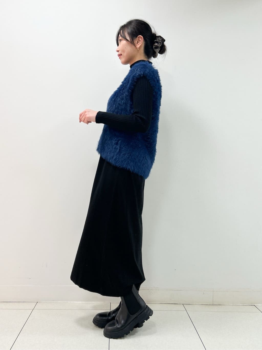 Kaiさんの「Dessin｜【2点セット・洗える】シャギーベストニットワンピース」を使ったコーディネート