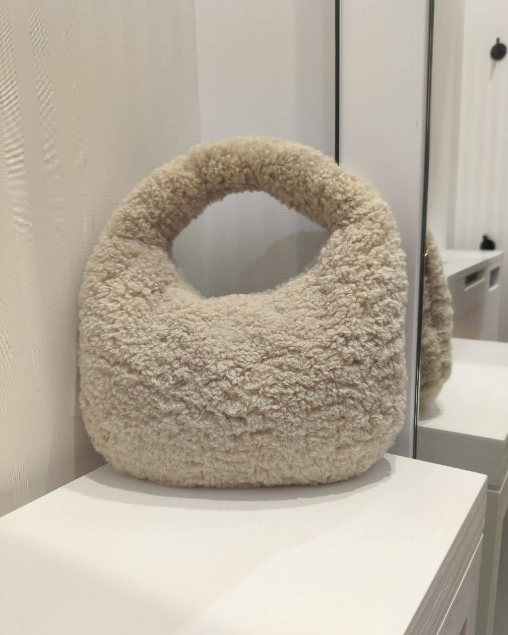 AIKOsanさんの「Dessin｜【洗える】Dサガラ刺繍ワッペン付きニット」を使ったコーディネート