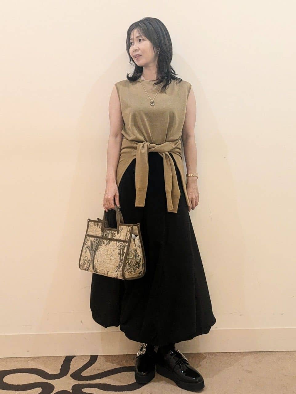 laverさんの「UNTITLED｜【アンサンブル可/洗える】シアーノースリーブ プルオーバー」を使ったコーディネート