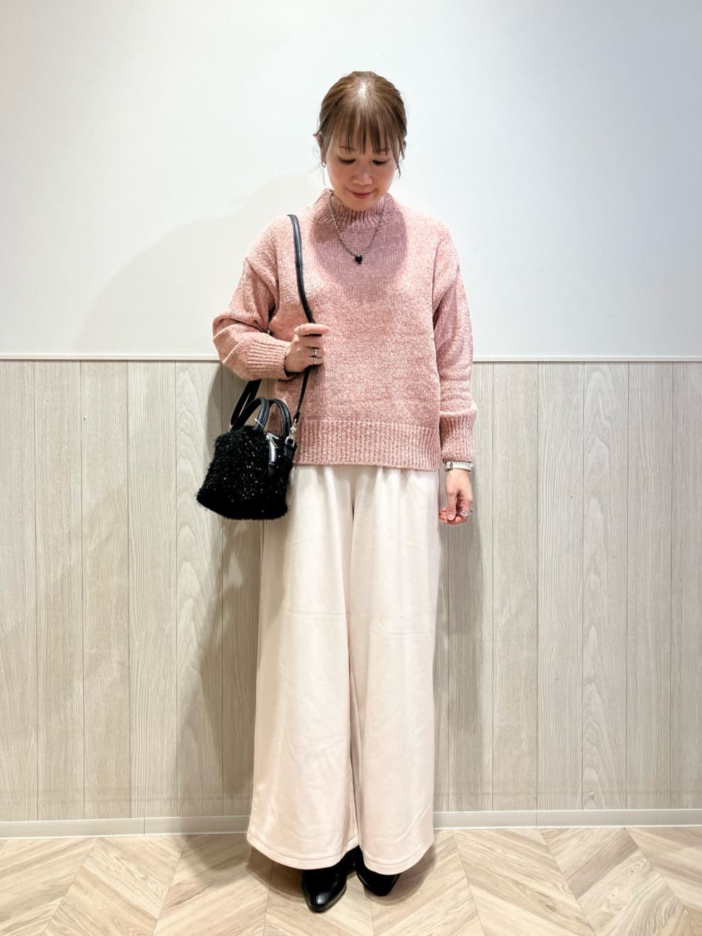 shokoさんの「SHOO･LA･RUE｜【洗濯機可/撥水】フェイクファーフード ロングダウン」を使ったコーディネート