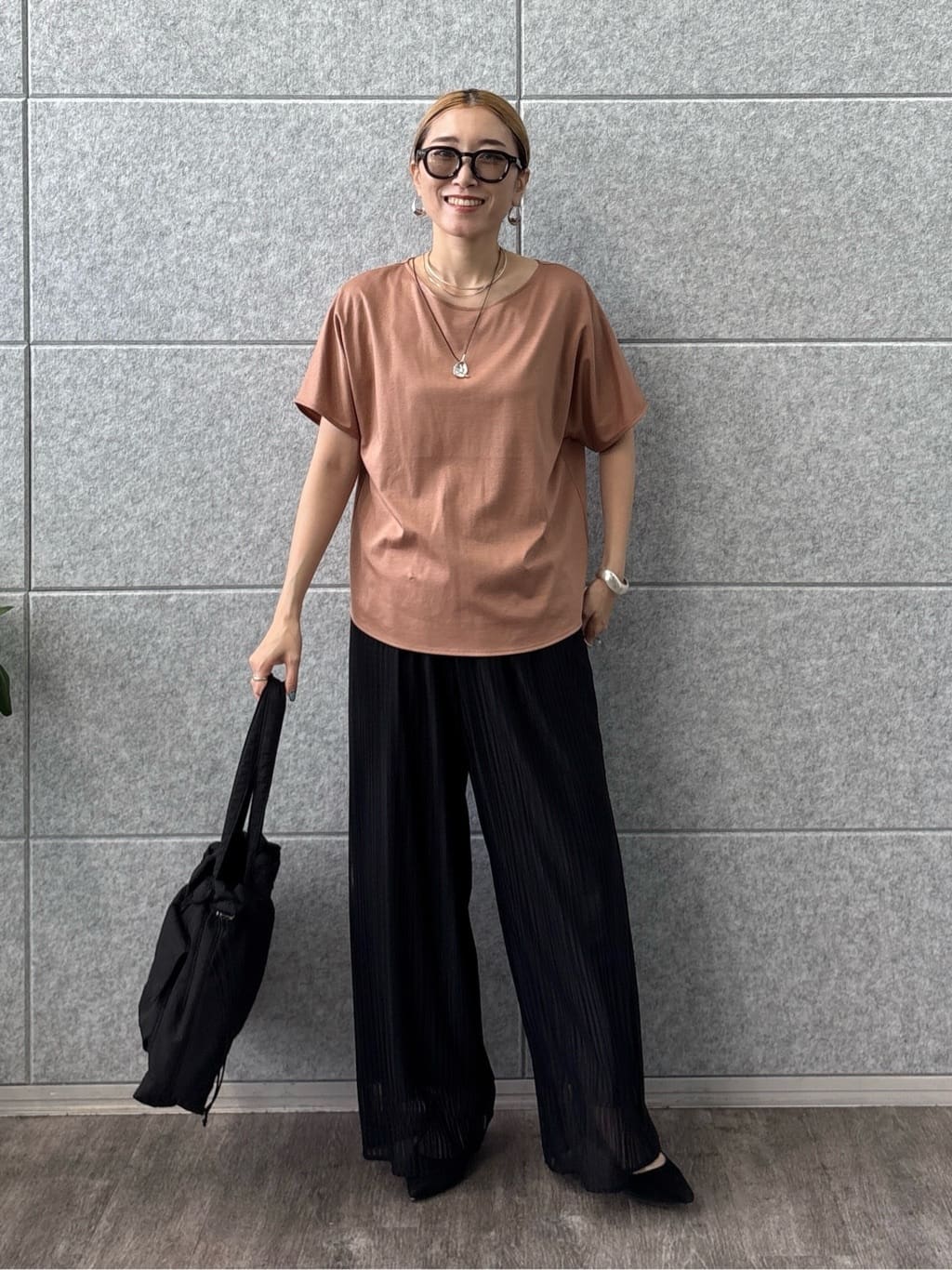 kotakiさんの「INDIVI｜【インナーとしても活躍！】シンプルTシャツ」を使ったコーディネート