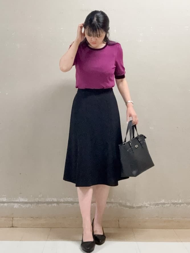  Aさんの「Reflect｜【WEB先行カラーあり／手洗い可／アンサンブル可】バイカラーカーディガン」を使ったコーディネート