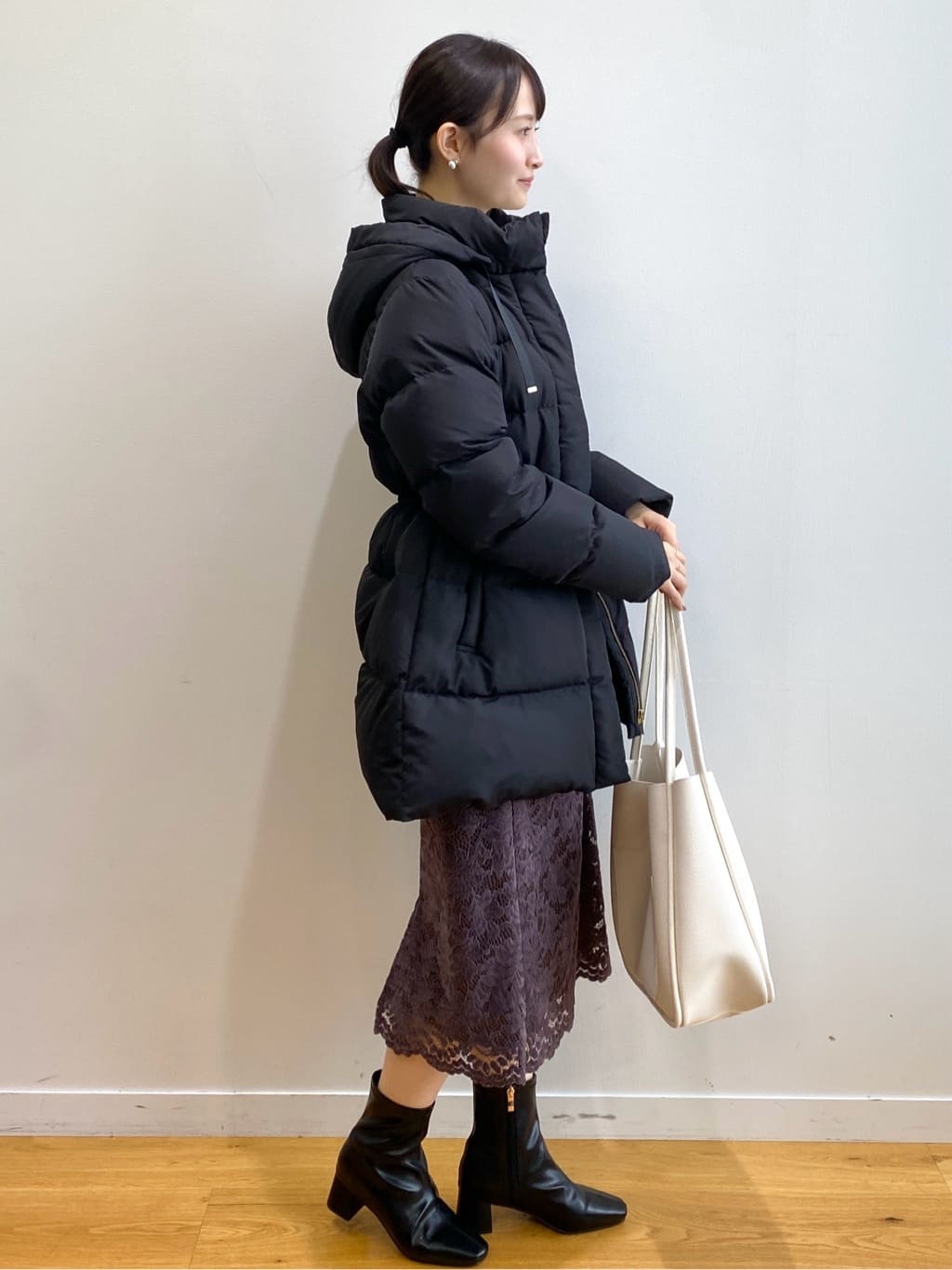 みさかさんの「index｜KAWADAダウンドロストミドルコート【撥水／洗濯機OK／2WAY／静電気防止裏地】《XS～3L》」を使ったコーディネート