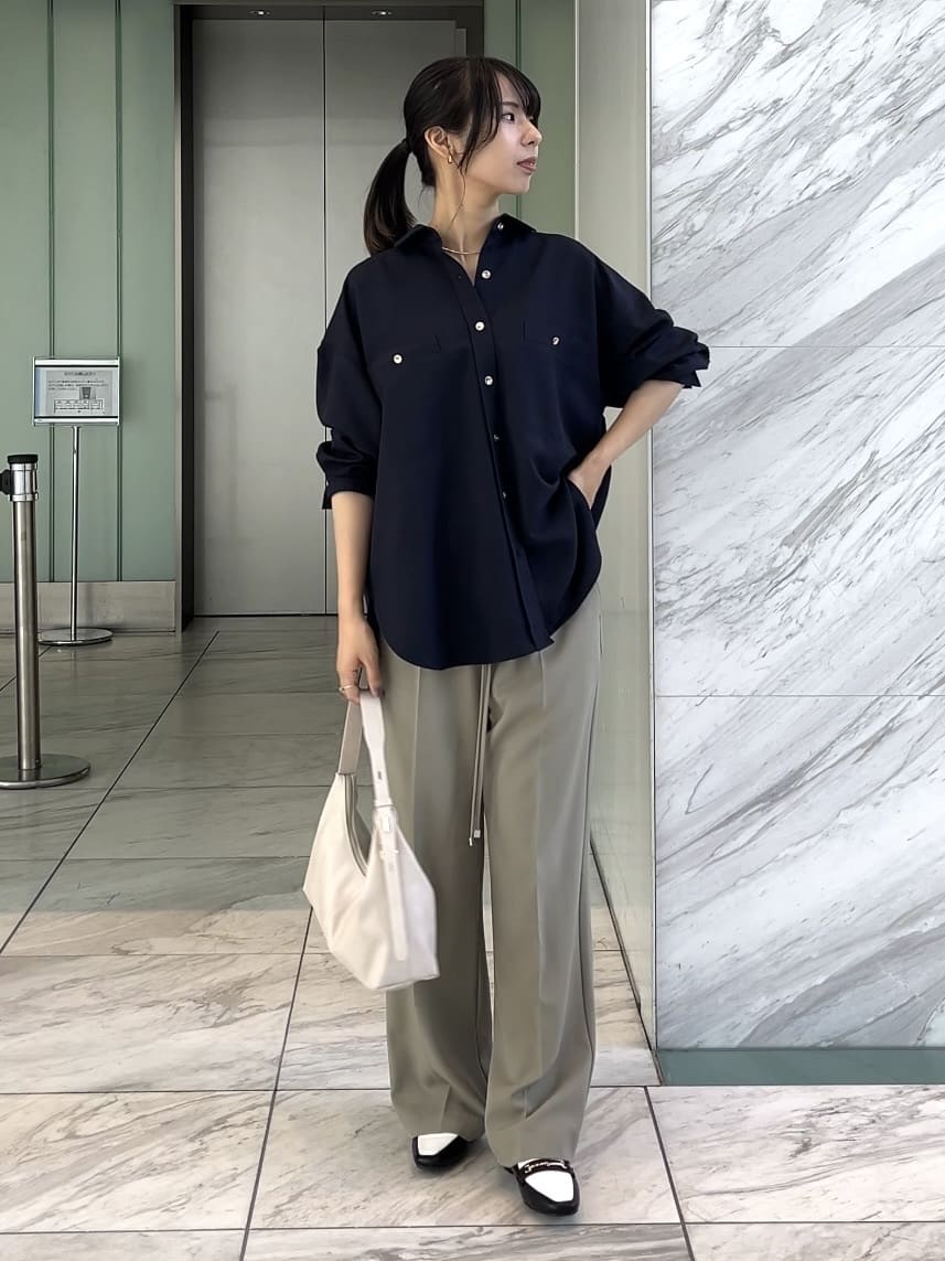 cotaniさんの「grove｜【カセット服/選べる着丈】洗濯機で洗えるオーバーシャツ」を使ったコーディネート