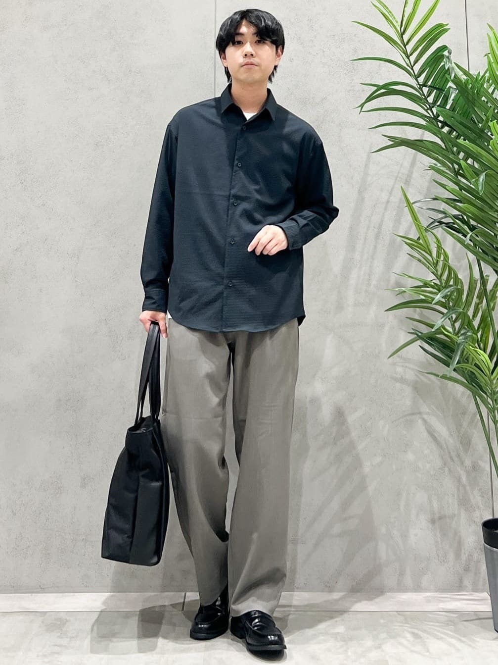 SHI-MAさんの「THE SHOP TK｜リンクスジャカード長袖Tシャツ【サスティナブル素材使用/洗濯機OK】」を使ったコーディネート