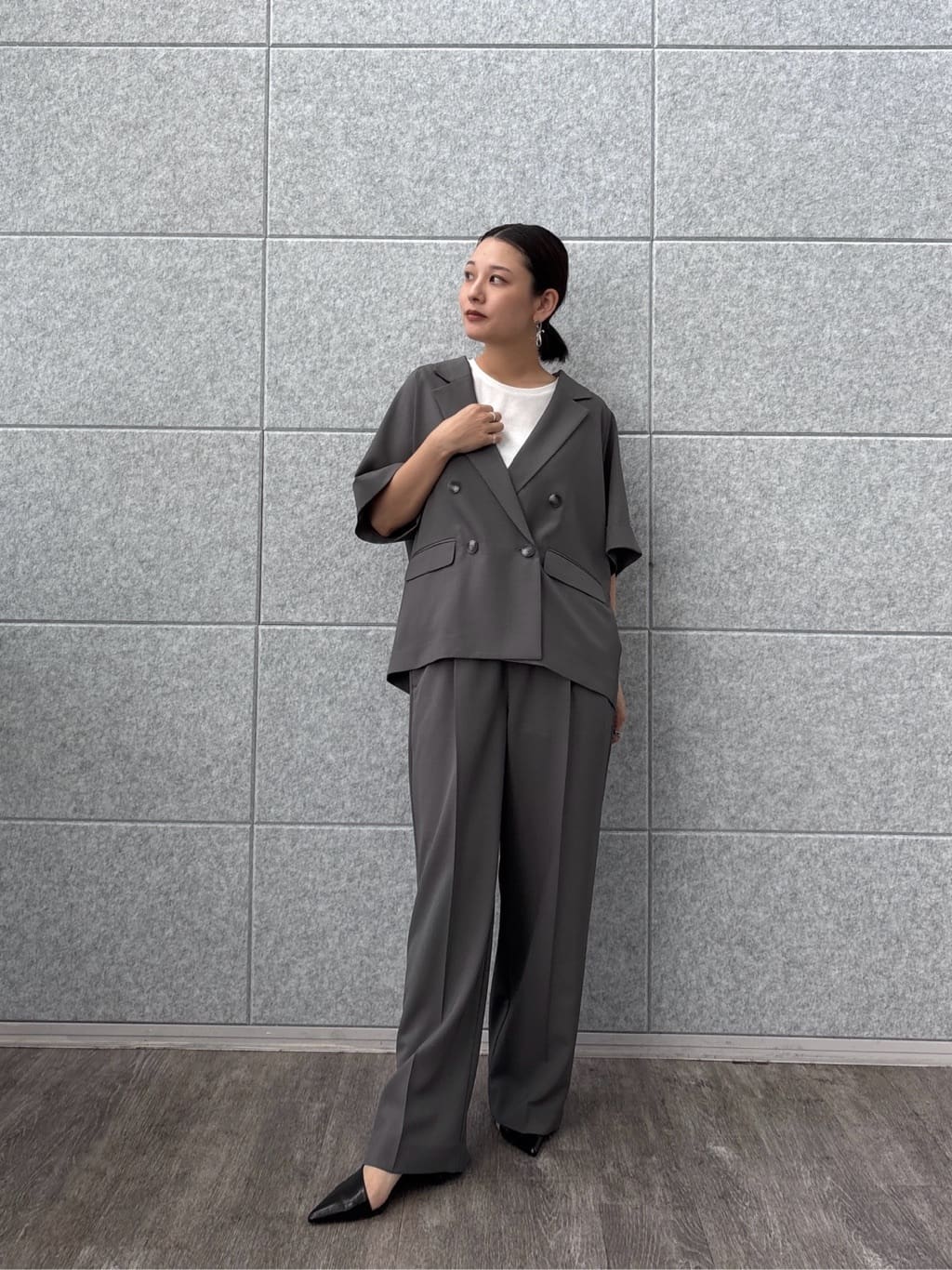 ayanoさんの「INDIVI｜キャミセットカットソー」を使ったコーディネート