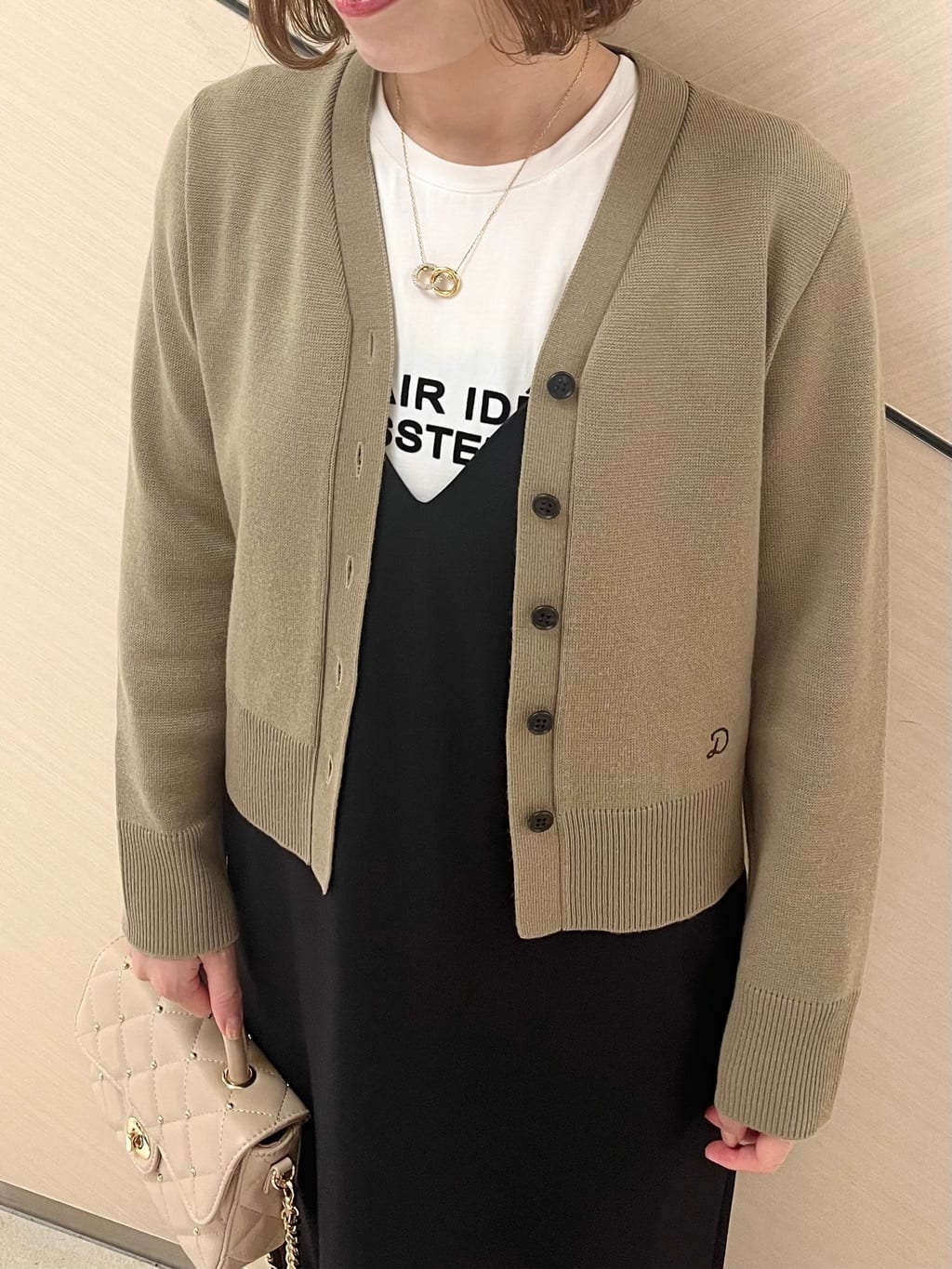 yahataさんの「DRESSTERIOR｜◆ミラノリブカーディガン」を使ったコーディネート