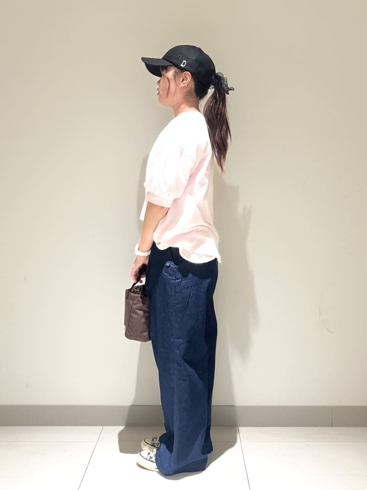 Liriさんの「Dessin｜【360度可愛い/前後2WAY/洗える】ライトコットンヘンリーカットソー」を使ったコーディネート