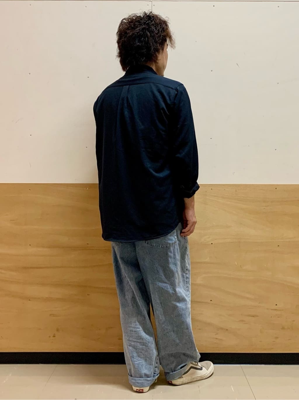 MATUさんの「THE SHOP TK｜スムースファイバー長袖シャツ 【吸水速乾/UVカット/軽量/イージーケア】」を使ったコーディネート