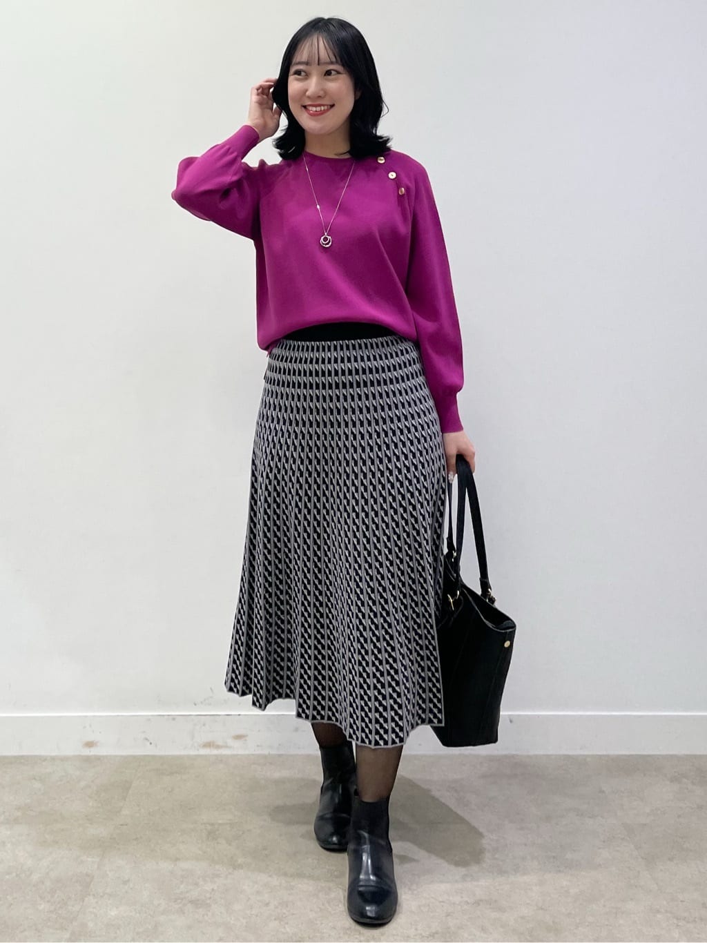 yukariさんの「Reflect｜【ゆったり着られる◎】ラグランスリーブニット」を使ったコーディネート