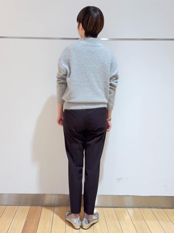 あやさんの「UNTITLED｜【大人な品格/ふわふわニット】フォックスカシミヤ コクーンニット」を使ったコーディネート