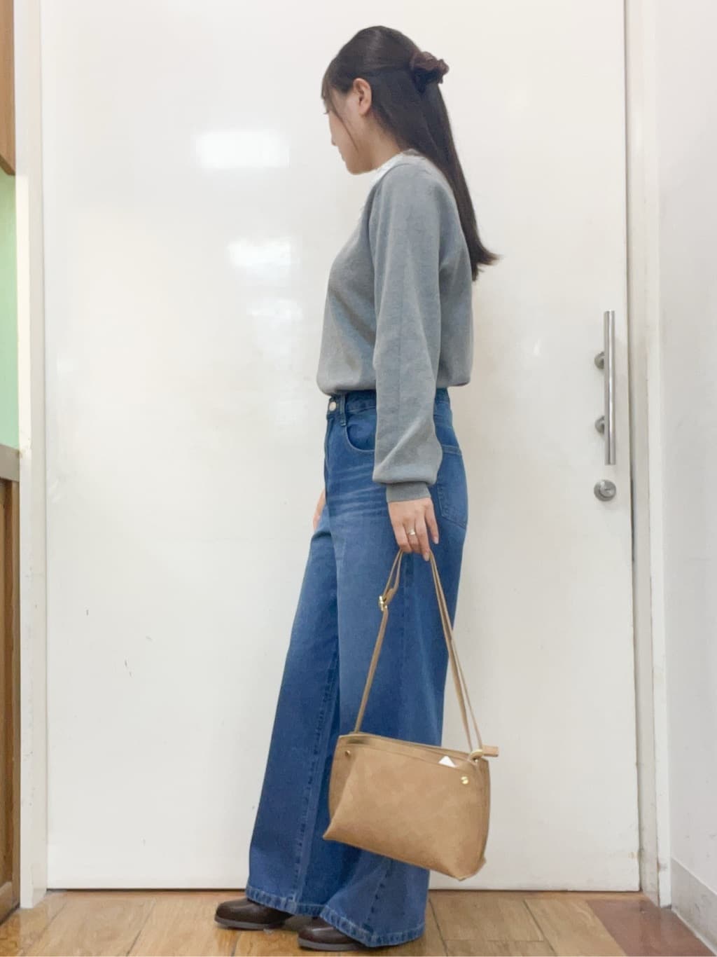 sakiさんの「SHOO･LA･RUE｜キラキラバックストレッチブーツ」を使ったコーディネート