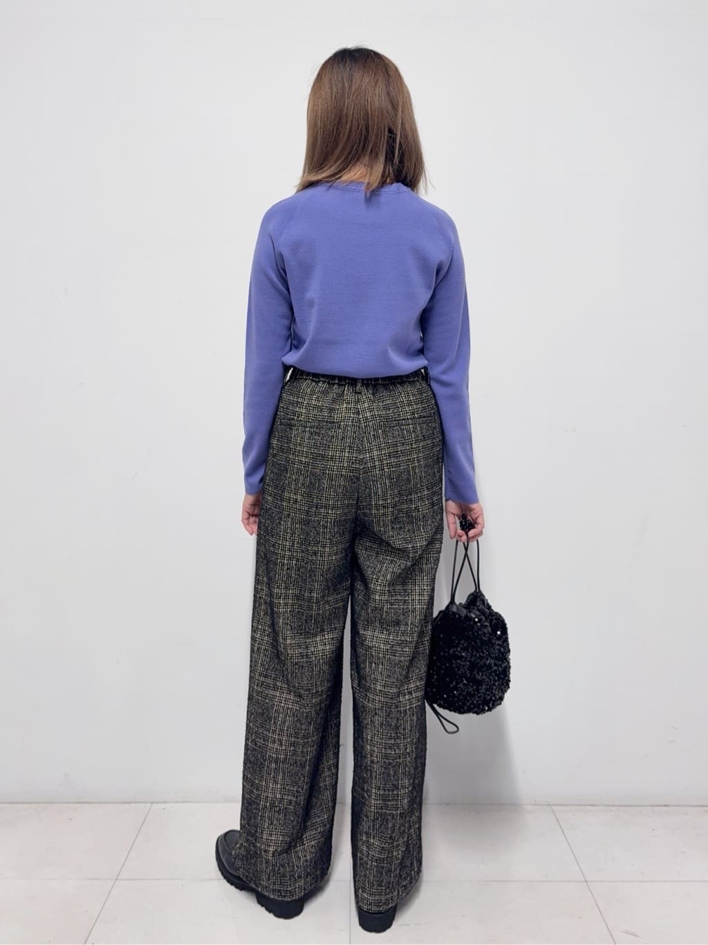 Nishijimaさんの「DRESSTERIOR｜ストレッチフルニードルニット」を使ったコーディネート