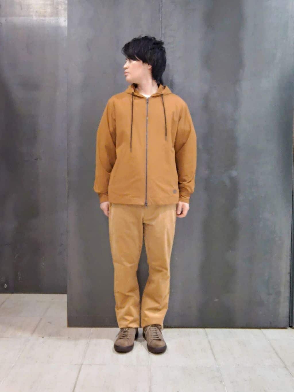 shiominさんの「TAKEO KIKUCHI｜【3D ナイロン ストレッチ】ジップアップ フードブルゾン」を使ったコーディネート