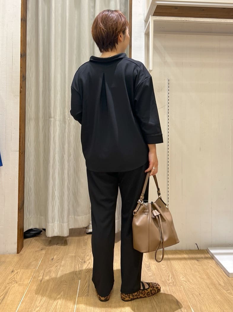 ga_riさんの「THE SHOP TK｜【着るだけでコーディネートが決まる】スキッパーブラウス&パンツセット」を使ったコーディネート
