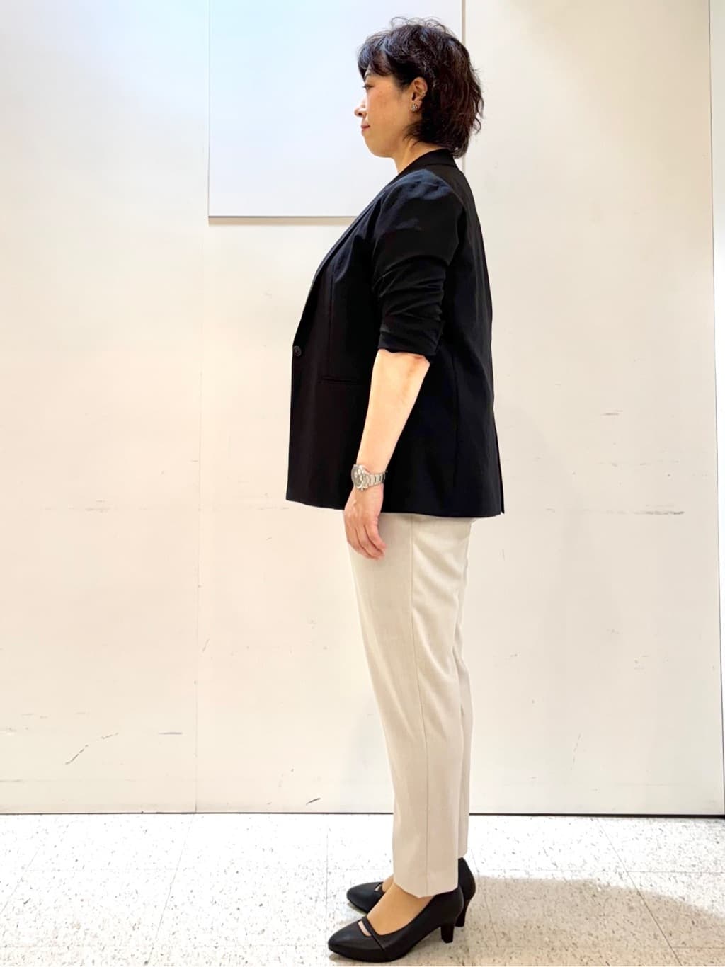 ヤスコさんの「Reflect｜【二の腕さりげなくカバー】バンドカラーブラウス」を使ったコーディネート