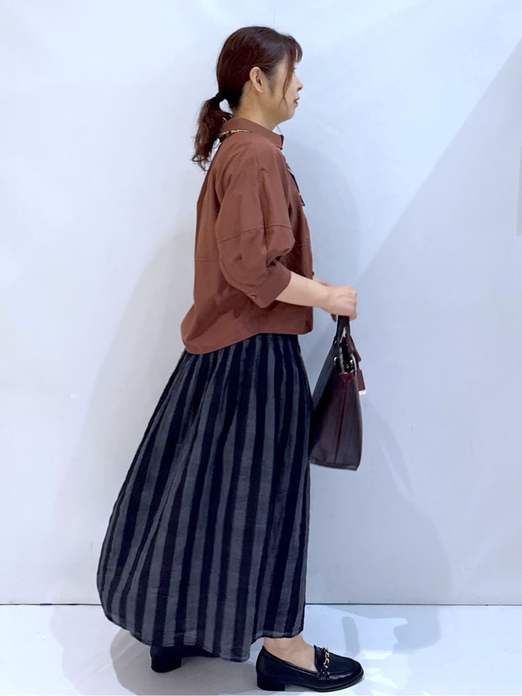 nakkoさんの「OPAQUE.CLIP｜切替フォルムシャツ【洗濯機洗い可】」を使ったコーディネート