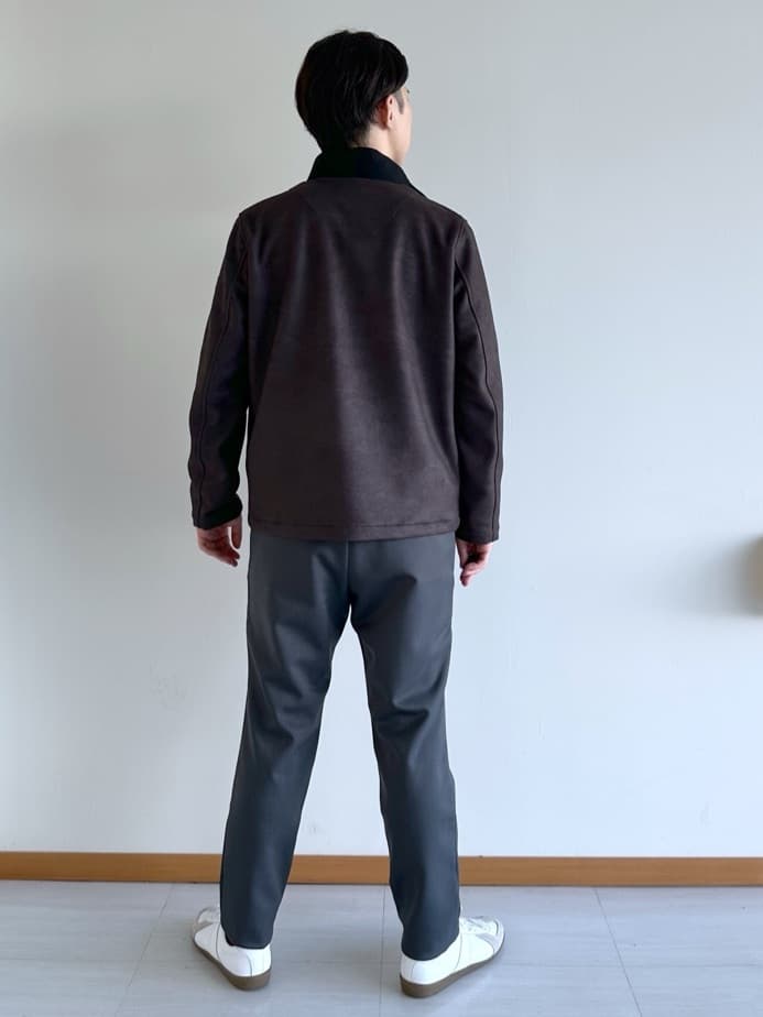 イッシーさんの「TAKEO KIKUCHI｜【JUST ONE LAYER】ダウンファブリック ジップアップ フード ブルゾン」を使ったコーディネート