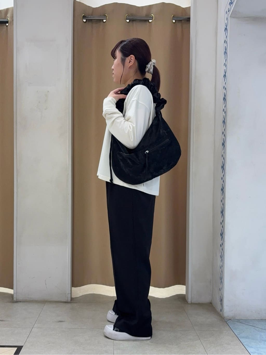 SO(R)Aさんの「SHOO･LA･RUE｜コード刺繍ミニ裏毛トップス」を使ったコーディネート