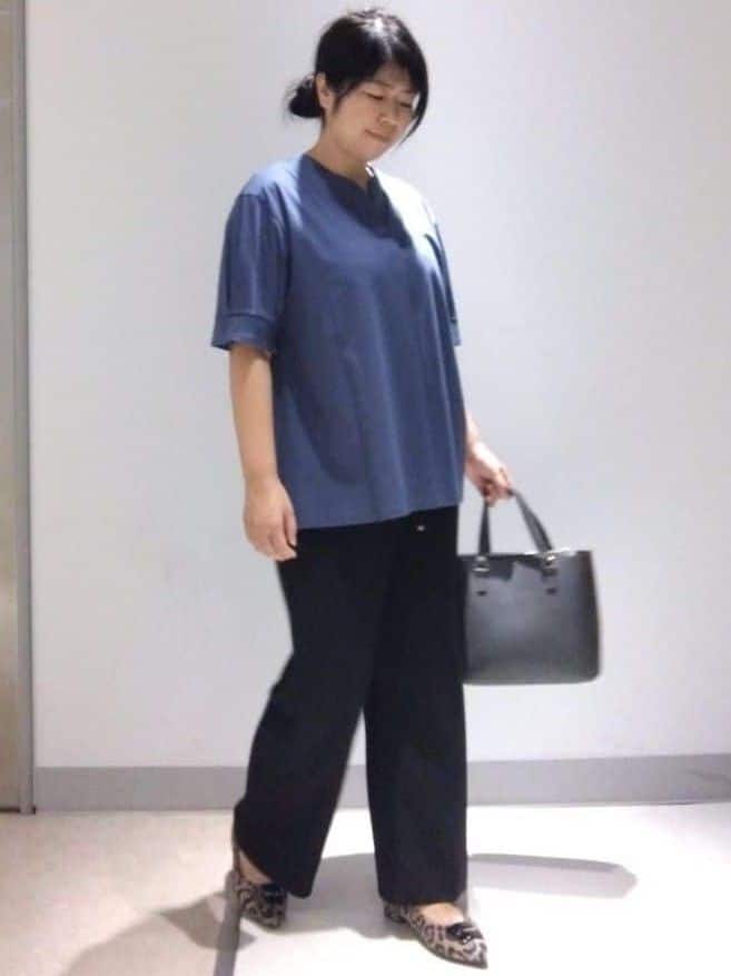sakoさんの「Reflect｜【すっきり見え！長め丈／マシンウォッシュ可】スキッパーネックジャージトップス」を使ったコーディネート