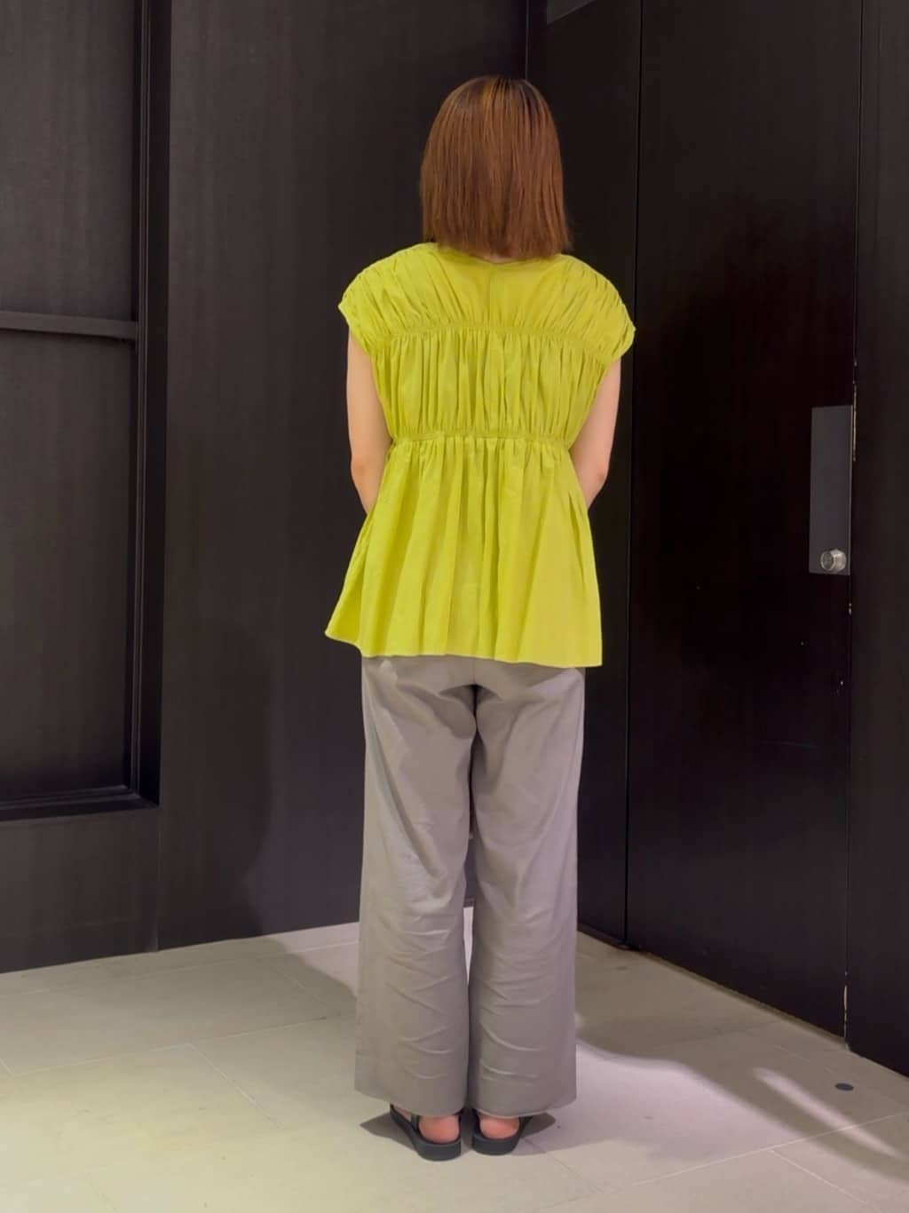 SaKiさんの「UNTITLED｜メタリックメッシュトート」を使ったコーディネート